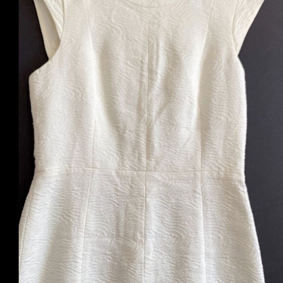 Theory Orinthia Ancua white textured‎ sheath dress, Size 6 - Picture 10 of 14